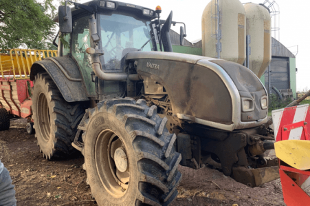 Valtra, T151