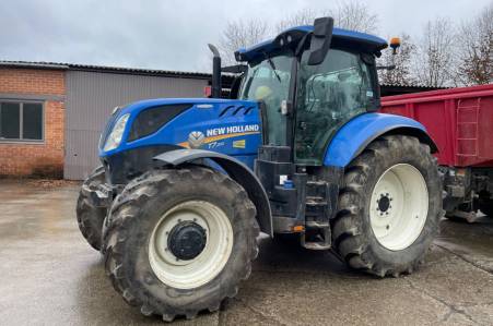 New Holland T7 210 