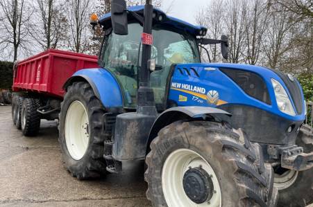 New Holland T7 210 