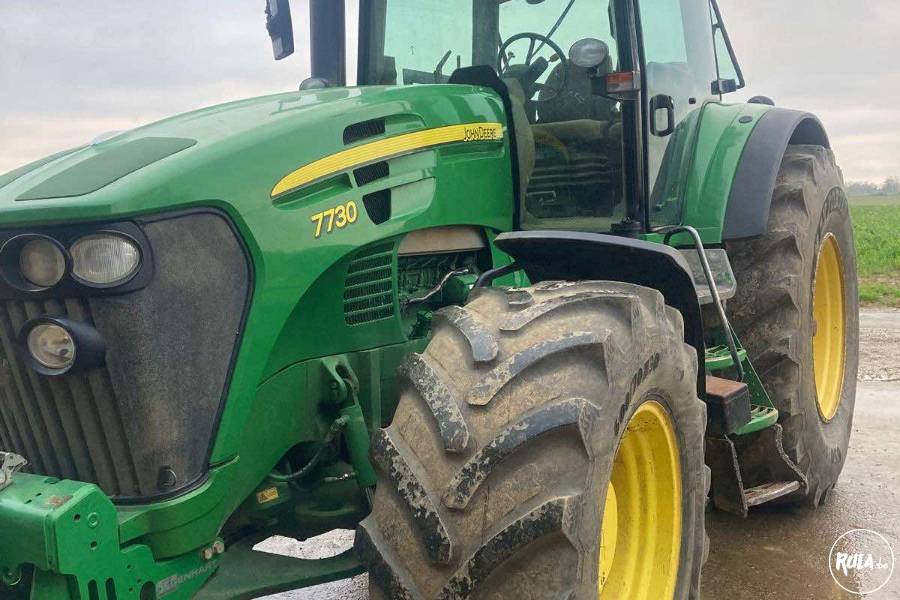 John Deere 7730 