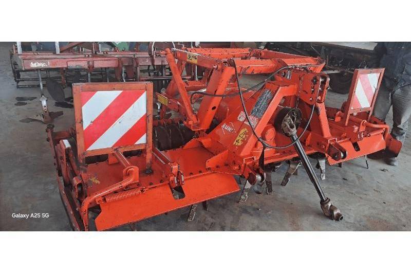 Kuhn, HR3003D