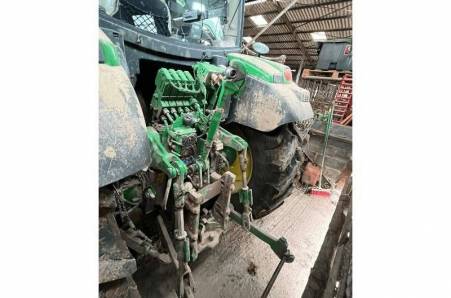 John Deere, 6135R