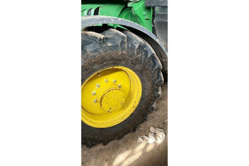 John Deere, 6135R