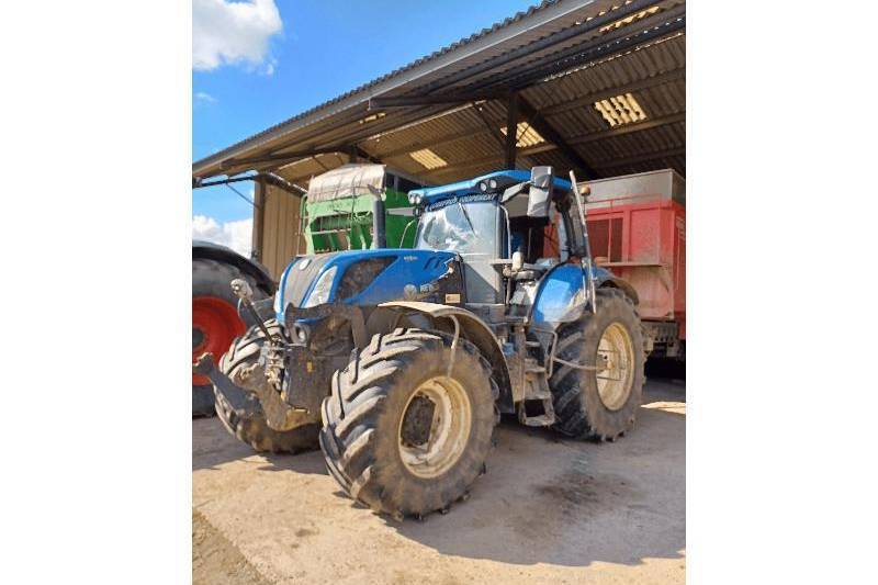 New Holland, T7.270 AC