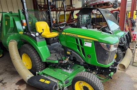 John Deere, 2038R