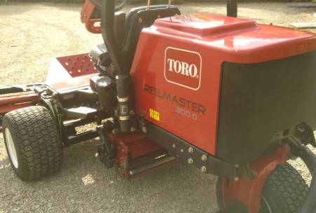 tracteur tondeuse cylindrique  TORO 3100d