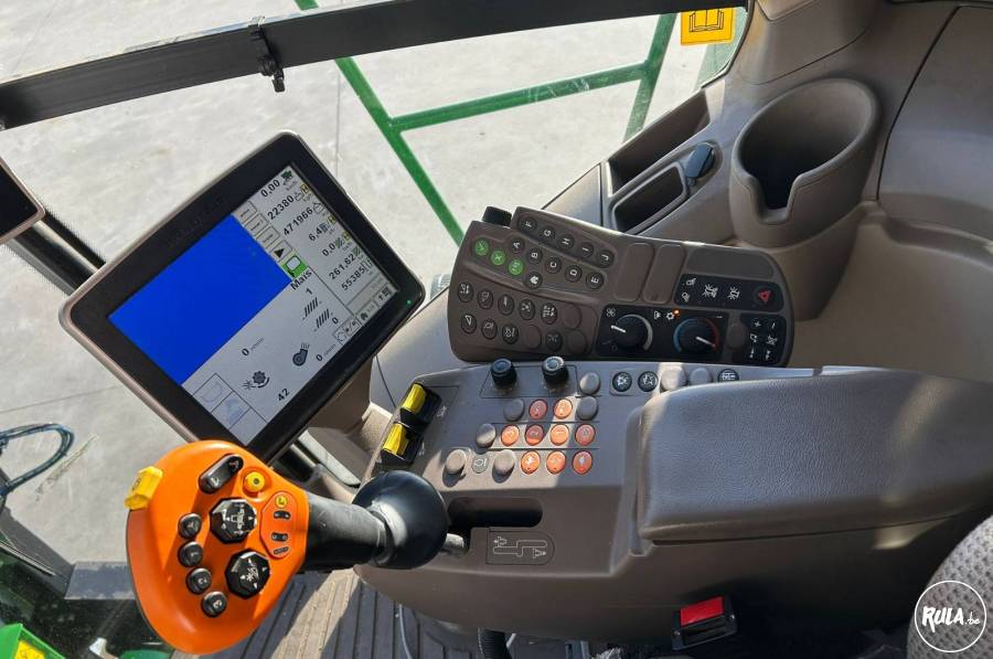 John Deere T560i John Deere T560i