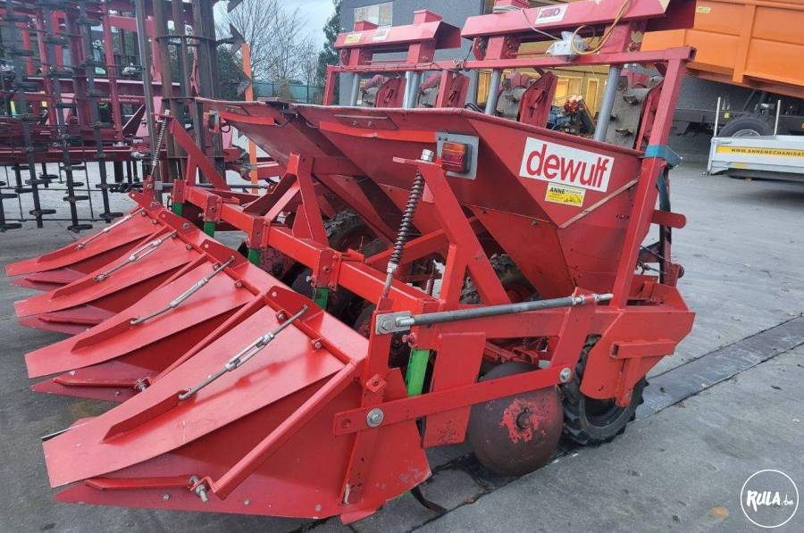 Dewulf 4-r planter 