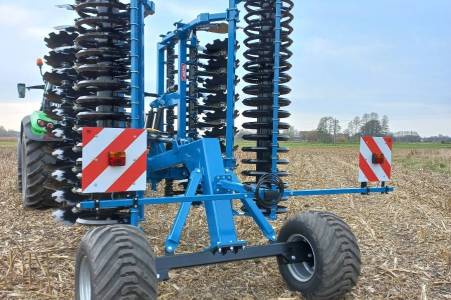 made in poland Schijveneg cultivator diepwoeler 