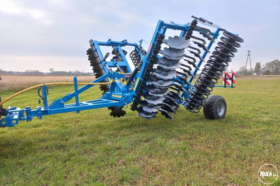 made in poland Schijveneg cultivator diepwoeler 