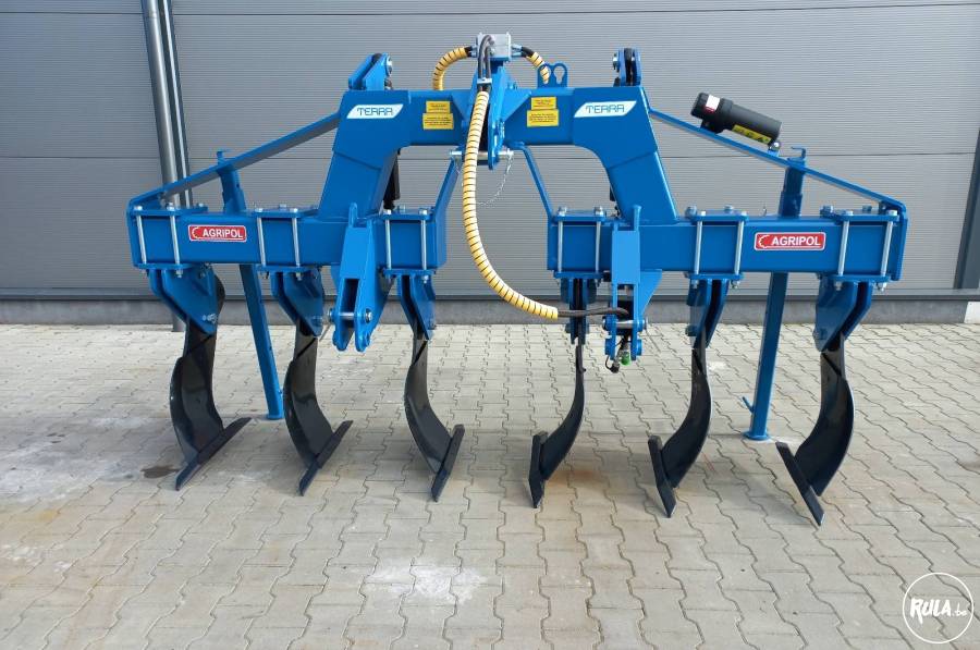 made in poland Schijveneg cultivator diepwoeler 