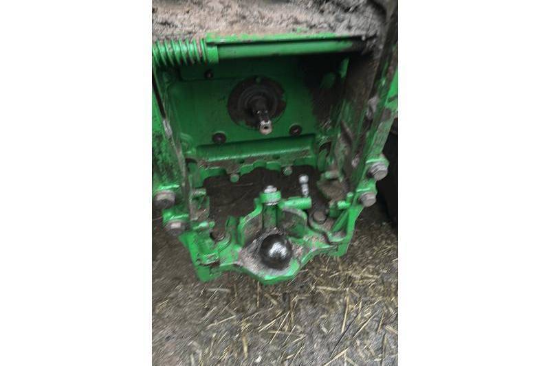 John Deere, 6215R