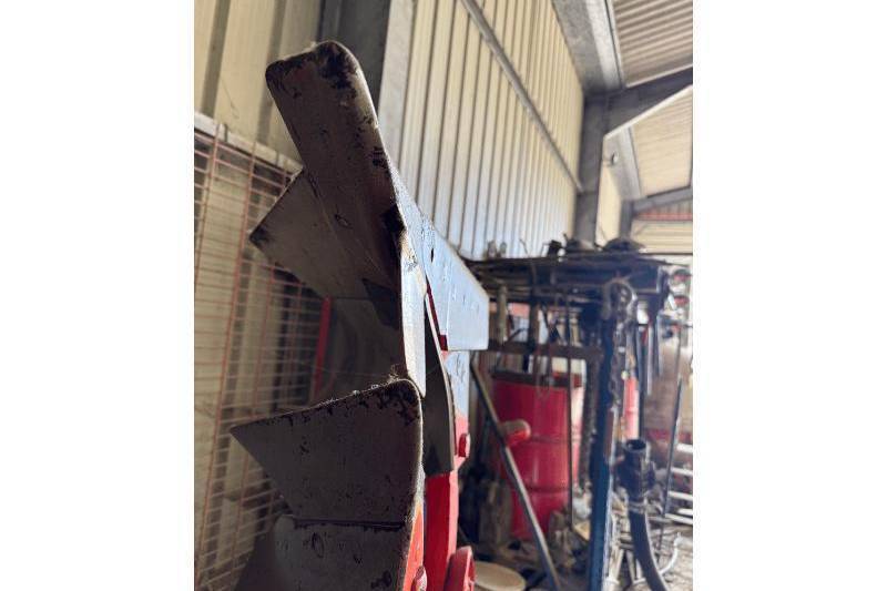 Kuhn, VARIMASTER 123