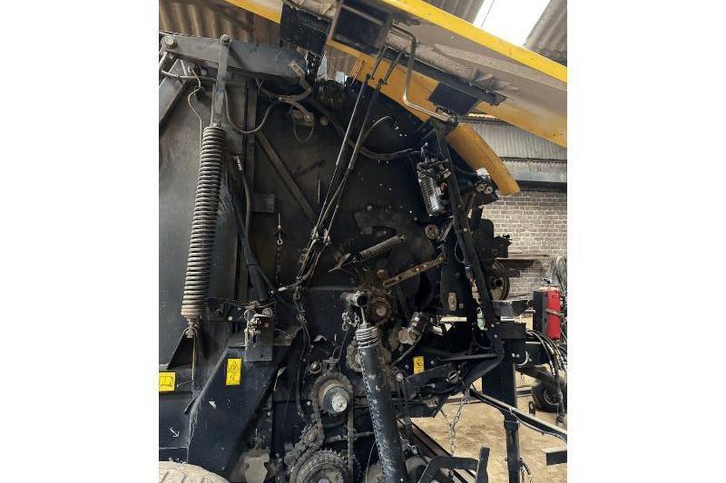 New Holland, ROLLBELT 180