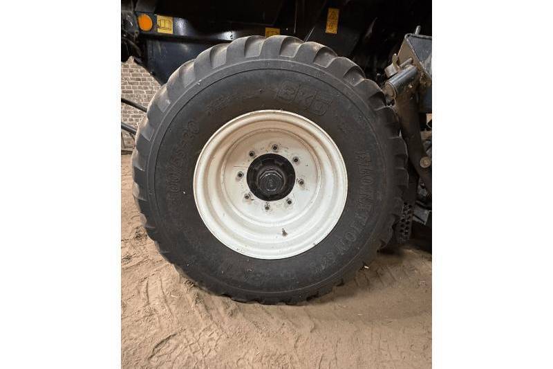 New Holland, ROLLBELT 180