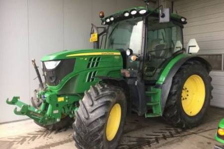 John Deere 6125R 