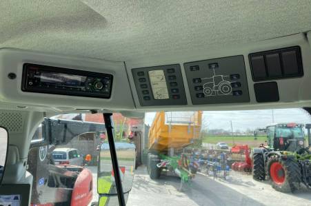 Claas Arion 630 CIS 