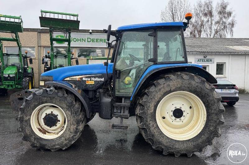 New Holland, TM140
