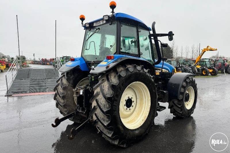 New Holland, TM140