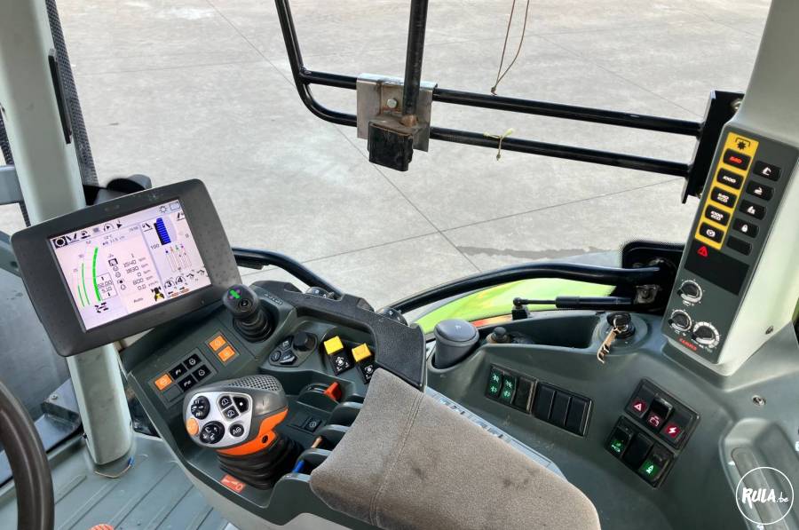 Claas Arion 650 C-Matic 