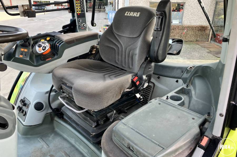 Claas Arion 650 C-Matic 