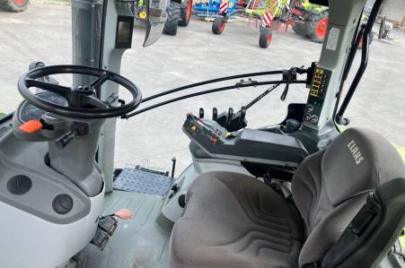 Claas Axion 830 CIS Claas Axion 830 CIS