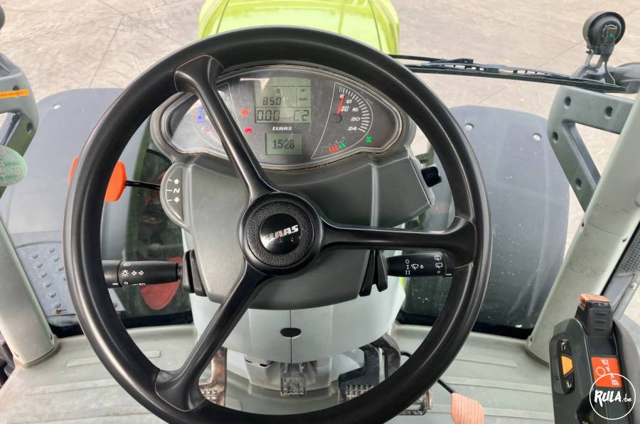 Claas Axion 830 CIS Claas Axion 830 CIS