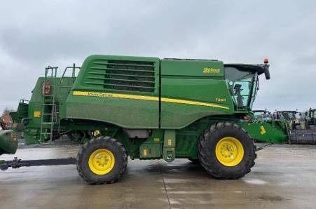 John Deere, T550
