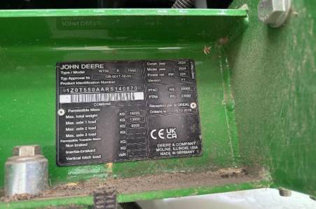 John Deere, T550