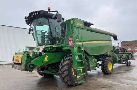 John Deere, T550
