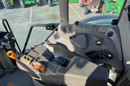 John Deere, 6195M John Deere, 6195M