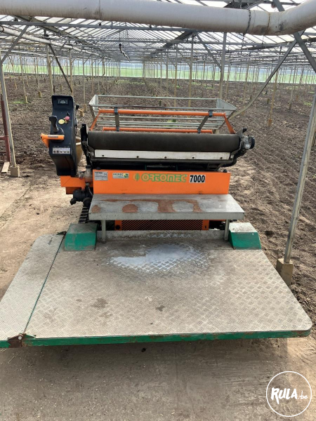 Ortomec 7000 zelfrijdende oogstmachine