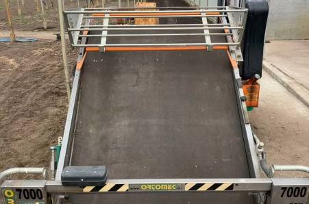 Ortomec 7000 zelfrijdende oogstmachine