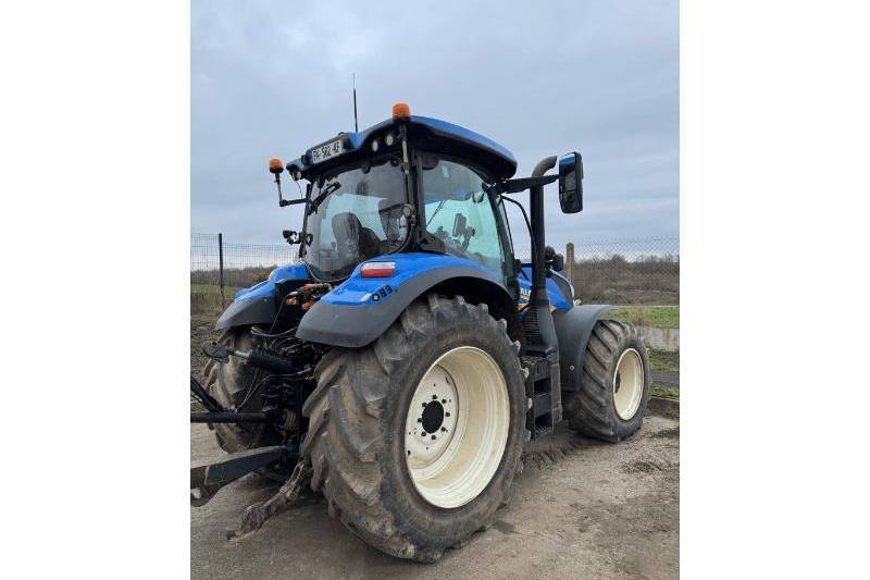 New Holland, T6.165