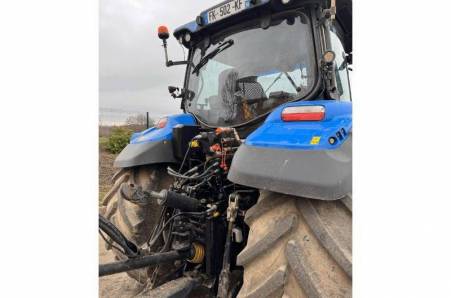 New Holland, T6.165