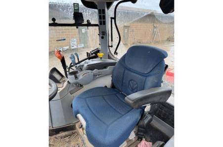 New Holland, T6.165S