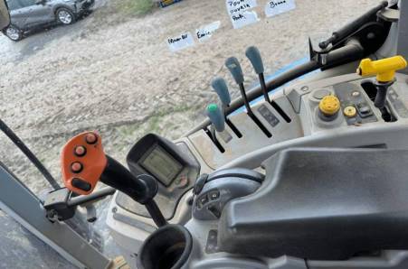 New Holland, T6.165S