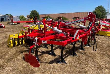 Déchaumeur  Pottinger Synkro 4030 K