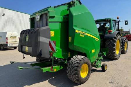 John Deere, V461M