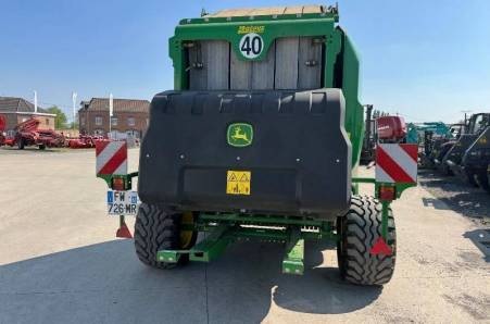 John Deere, V461M