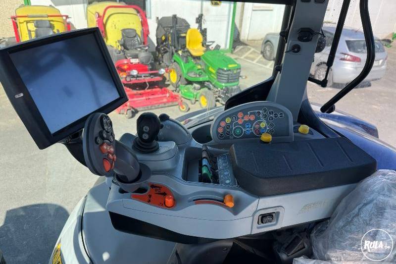 New Holland, T7.245 AC