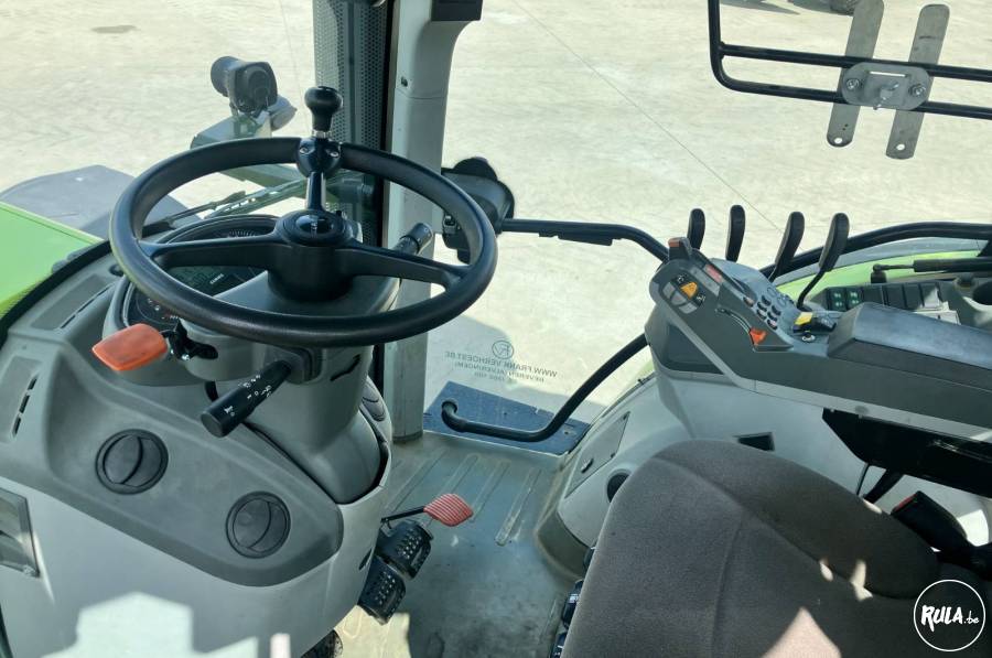 Claas Arion 650 CIS 