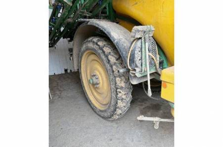 John Deere, 832I