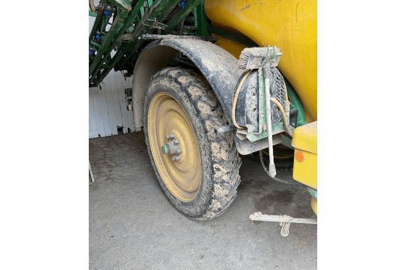 John Deere, 832I