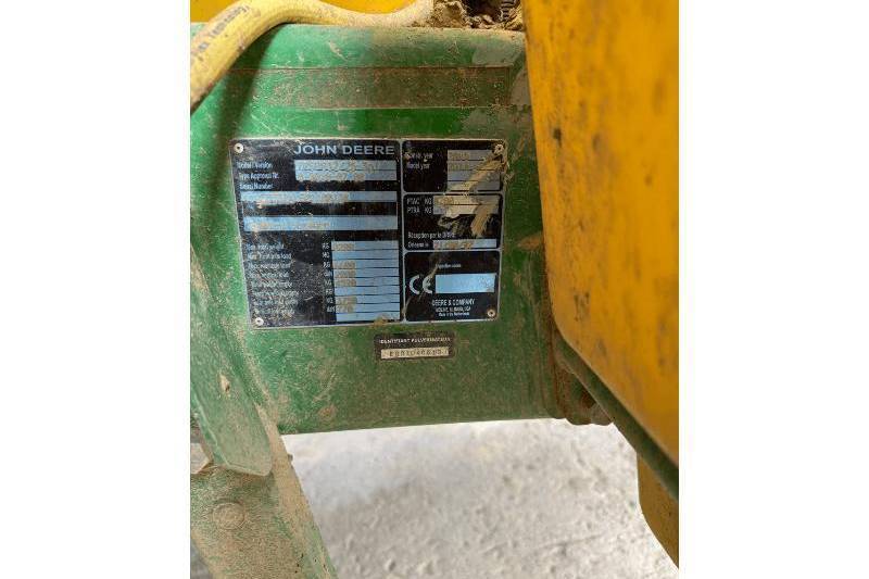 John Deere, 832I