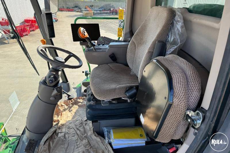 John Deere, T550