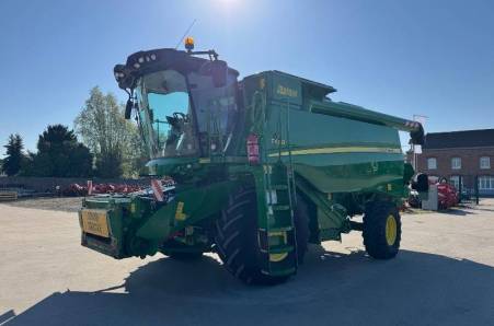 John Deere, T550