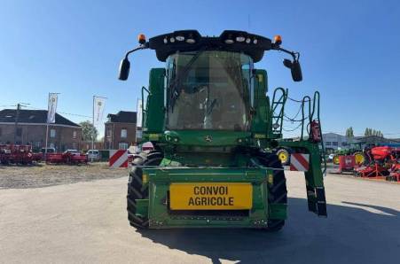 John Deere, T550