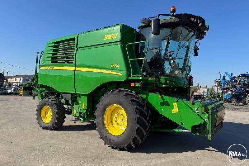 John Deere, T550