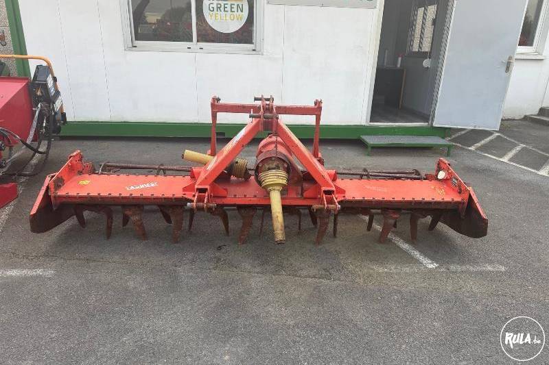 Kuhn, HRB 302 D